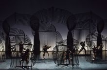  Thermolaquage d'un décor de spectacle en Aluminium réalisé par l'atelier du petit chantier à Alleins, pour un ballet